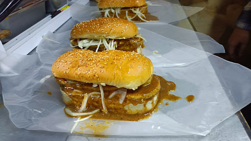 Street Burger T.T
