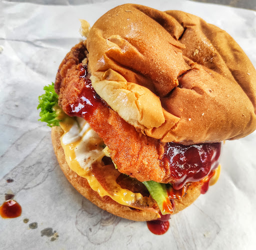 Burger Crispy ManPadu Burger Crispy ManPadu