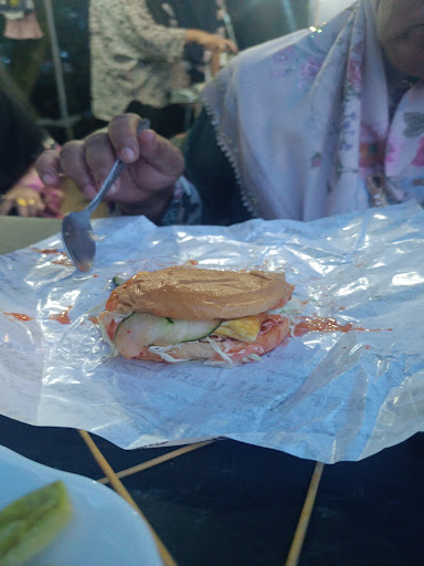Burger tepi sungai Burger tepi sungai